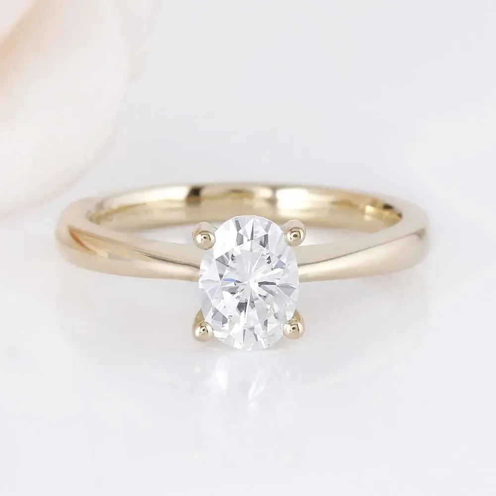 10k / 14k / 18k Yellow Gold Oval Cut Solitaire Moissanite Ring 1ct