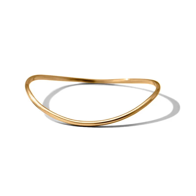 Enfold Bangle, Gold