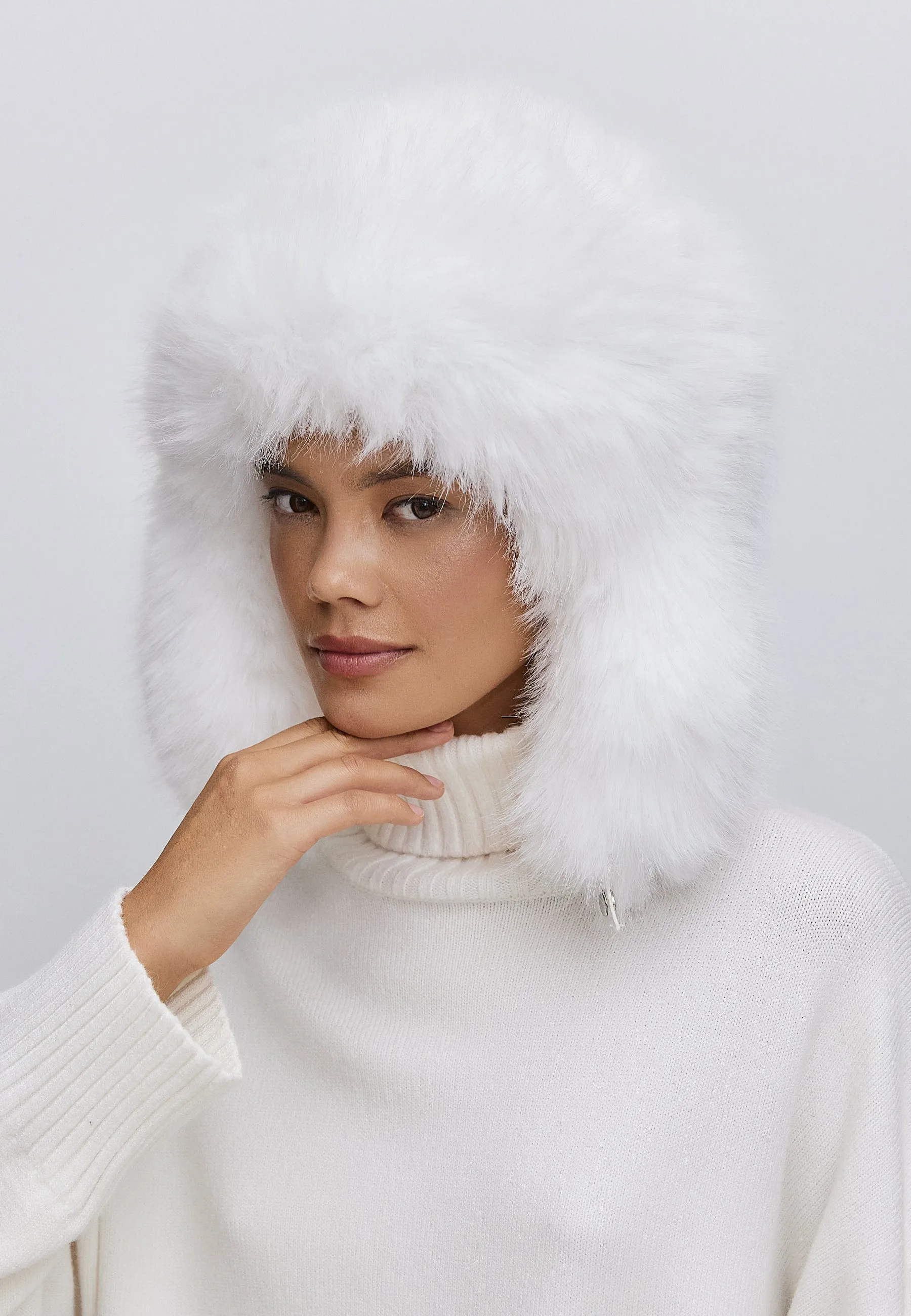 Faux Fur Hat Irina - White