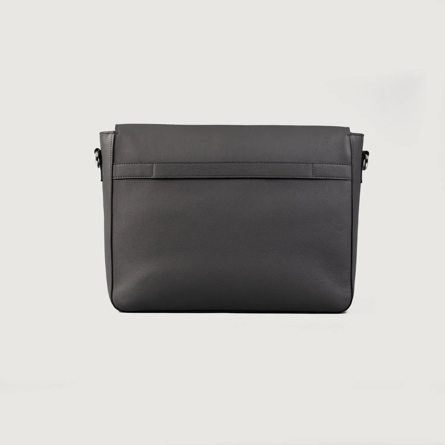 The Carismatico Grey Leather Messenger Bag